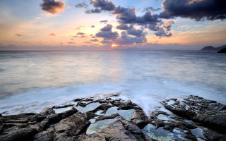 Rocky beach sunset clouds ocean 2 - free summer wallpaper