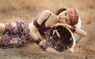 Woman dress headscarf beach fan - chen chun free wallpaper