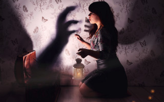 Woman shadow hand lamp portrait - dark shadow free wallpaper
