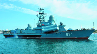 Blue boat shoreline city digital - a shore line free wallpaper