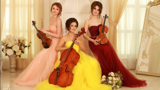 Three women violin dresses mirror - three woman free wallpaper
