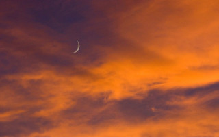 Crescent moon sunset pastel cityscape - a crescent moon free wallpaper