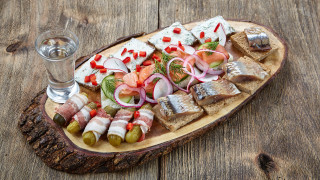 Platter pickles onions cheese woodenboard - and cheese free wallpaper