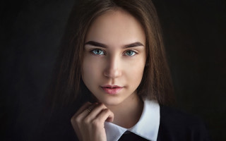 Blue eyes black sweater portrait - a black sweater free wallpaper