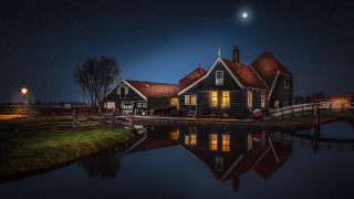House pond lighthouse fullmoon night - a house free wallpaper