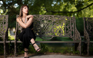 Woman bench park crossed sitting - her chest free wallpaper