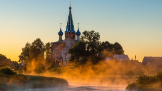Church tower spire fog river - mist free wallpaper