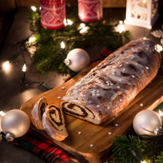 Cinnamon roll christmas decorations candles - free christmas wallpaper for tablet