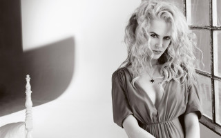 Woman shadow window lamp blackwhite - the wall behind her free wallpaper