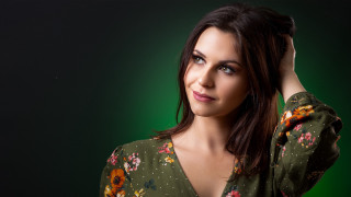 Woman longhair greenshirt portrait clairedalby - a green shirt free wallpaper for desktop