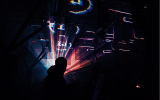 Man projection stage camera hologram - antoni pitxot free wallpaper