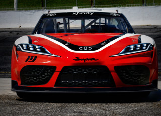 Red sports car white stripes 3 - white stripe free wallpaper