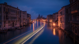 Canal night long exposure reflections - the water and a boat free wallpaper