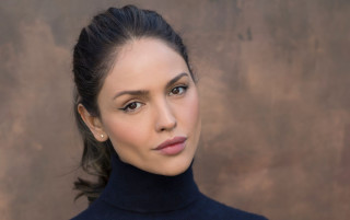 Araceli gilbert portrait black turtleneck - perfect face free wallpaper