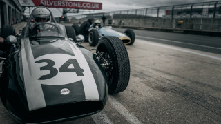Vintage racecar helmeted man cobra 2 - f 1. free wallpaper