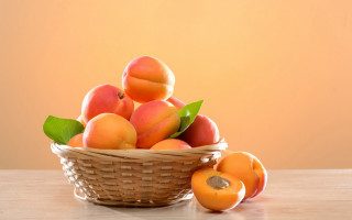 Basket peaches table peach orange - whole free wallpaper