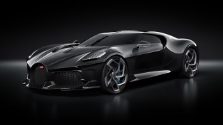 Black sports car dark room 33 - a spotlight free wallpaper for desktop