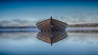Foggy mountain lake boat water - mountain free wallpaper