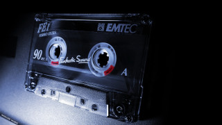 Cassette emtc eyes dau al - analog free wallpaper