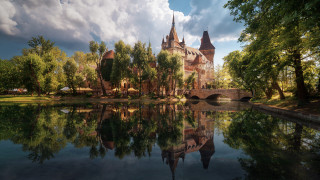 Castle bridge river cloudy sky 3 - ferenc joachim free wallpaper