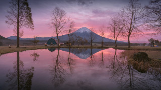 Mountain reflection pond sunset pink 2 - a pond free wallpaper for desktop