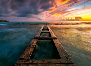 Sunset dock ocean colorful sky - amazing depth free wallpaper