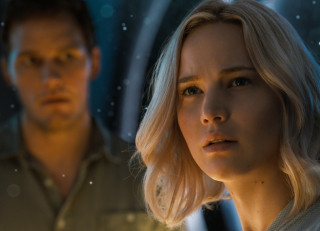 Starry eyed hologram blonde bokeh - imax 70 mm footage free wallpaper