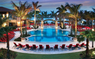 Luxury pool palm trees dusk - a large pool free wallpaper