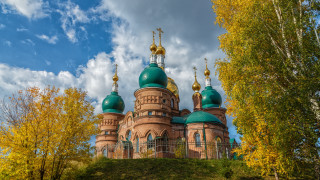Large building green dome gold - a green dome free wallpaper