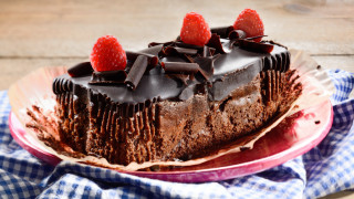 Chocolate cake raspberries decadent stilllife - a chocolate cake free wallpaper