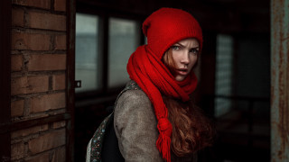 Woman red scarf hat doorway - a red scarf free wallpaper