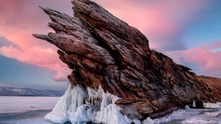 Large rock ice landscape sunset - a large rock free wallpaper