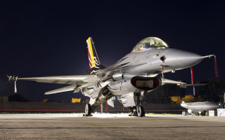 Jetfighter tarmac night lights cobra - top of an airport tarmac free wallpaper
