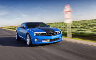 Blue car road field sign - free cars wallpaper