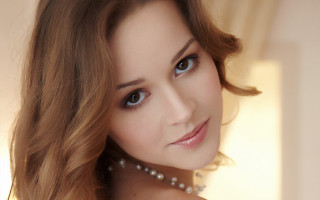 Elina karimova long hair pearl - her neck free wallpaper for desktop