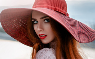 Woman red hat red lipstick - red lipstick free wallpaper