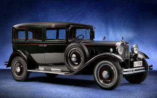 Old model car blue black - a studio photo free wallpaper