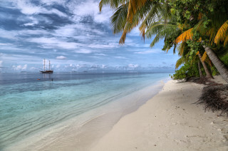 Boat beach palm cloudy mountain - the water near a beach free wallpaper