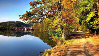 Lake bridge autumn mountain city - scenic free wallpaper