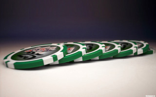 Green chip stack promo 3d - a stack free wallpaper