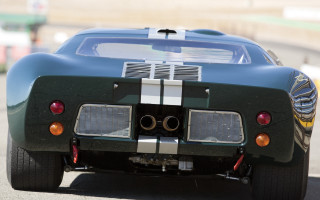 Green sports car cobra jigsaw - don eddy free wallpaper