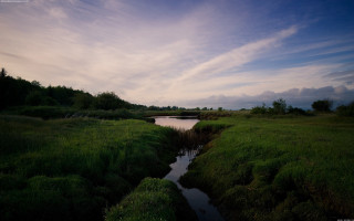 River lush field cloudy sky 2 - a few cloud above free wallpaper for desktop
