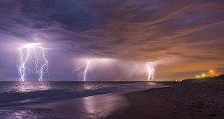 Beach lightning sand thunderstorm matte - thunderstorm free wallpaper