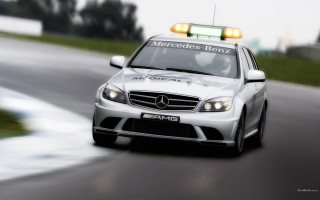 Mercedes benz police car race - its light free wallpaper