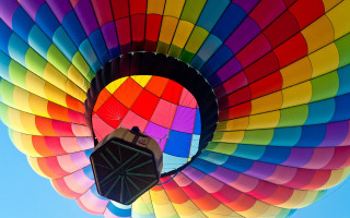 Colorful hot air balloon blue 17 - a colorful hot air balloon free wallpaper