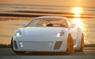 White sports car ocean sunset - rim light free wallpaper