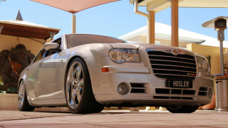 Silver car building bench vroom - hdri free wallpaper for desktop