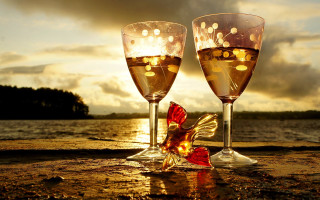 Wine glasses fish sunset beach - the table next free wallpaper