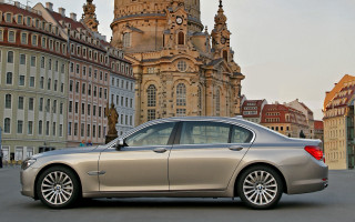 Silver car tokyo clock tower - a silver car free wallpaper