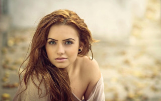 Woman longhair white shirt gold - gold earring free wallpaper